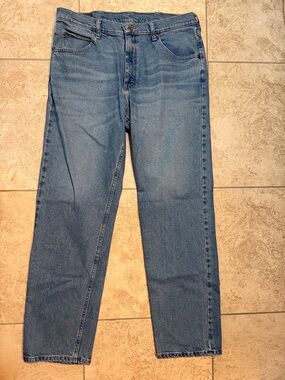 Wrangler Men's Straight jeans size 34x32